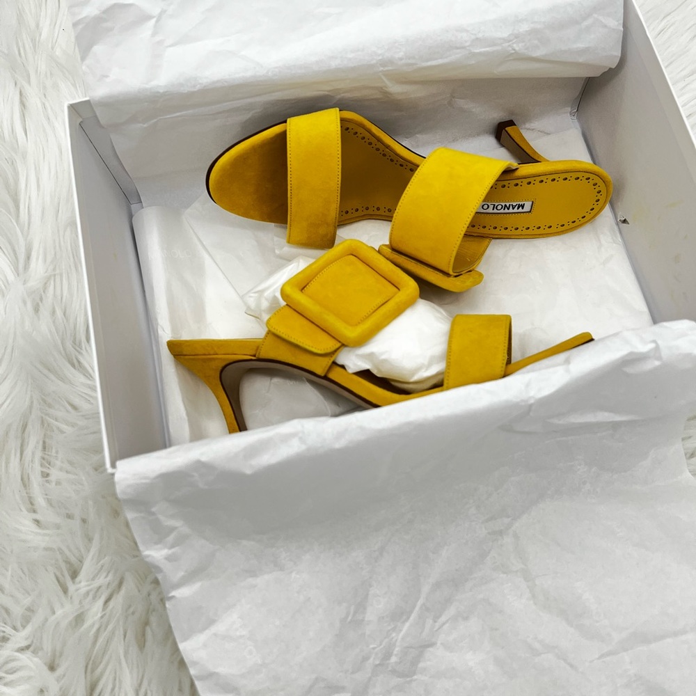 Manolo Blahnik | Gable Suede Buckle Mules - Picture 6 of 15
